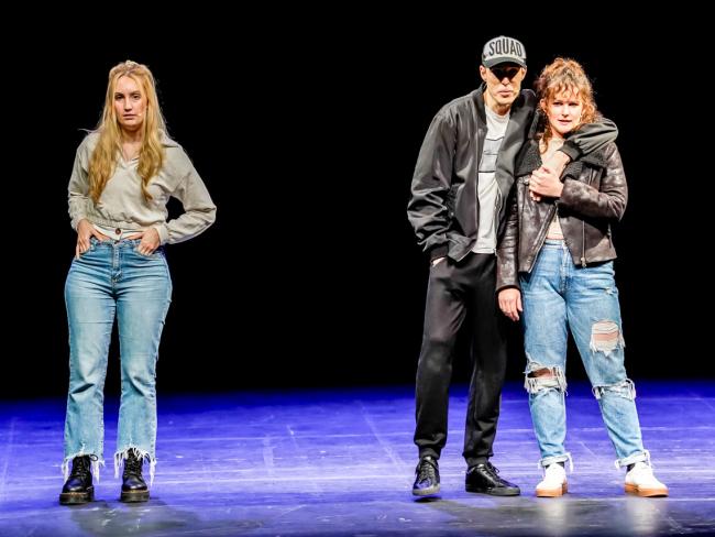 Representación teatral “Déjate llevar”