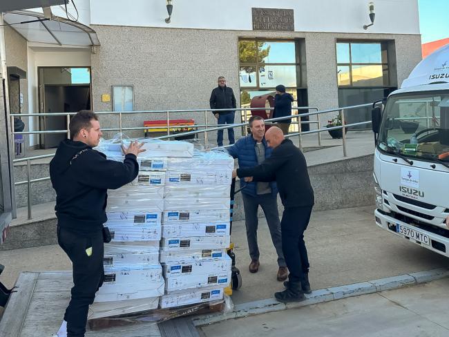 El Ayuntamiento de Torrejón de Ardoz se ha sumado a la donación y también ha facilitado el transporte para enviar todo el material recogido
