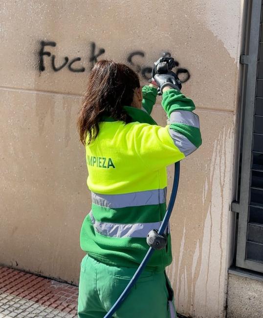Torrejón: Cuida Sus Barrios - Eliminación de grafitis