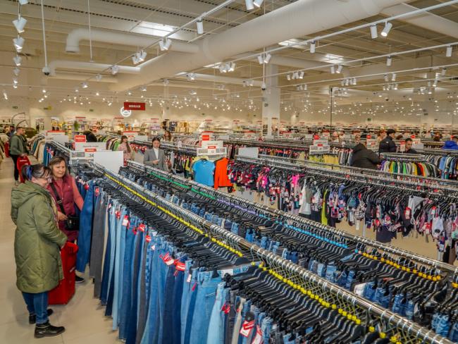 Imagen del interior del establecimiento, donde encontrar más de 3.000 marcas a precios competitivos 