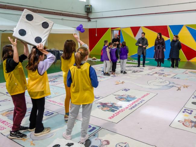 Campaña escolar “La Oca Gigante de corresponsabilidad”