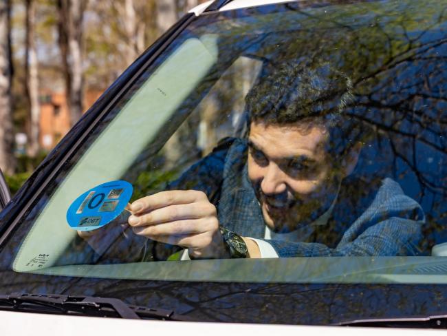 El Ayuntamiento de Torrejón de Ardoz cuenta con una flota de 82 vehículos ecológicos al adquirir 19 nuevos automóviles eléctricos para el trabajo de los operarios municipales