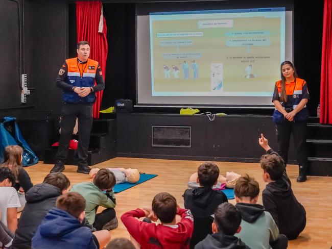 Taller de Reanimación Cardio Pulmonar impartidos en centros educativos, a cargo de Protección Civil