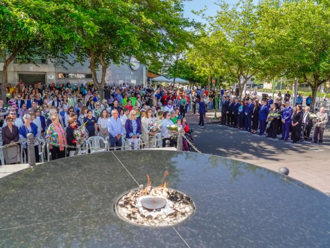 Torrejón de Ardoz recordó a las personas fallecidas por el COVID-19 con un sentido homenaje