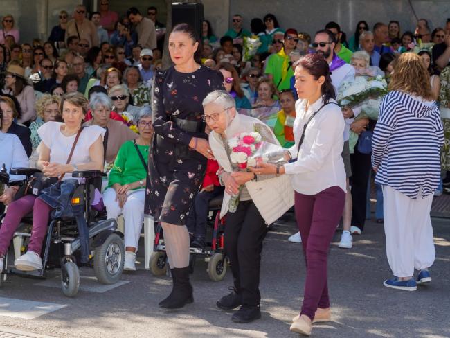 Torrejón de Ardoz recordó a las personas fallecidas por el COVID-19 con un sentido homenaje