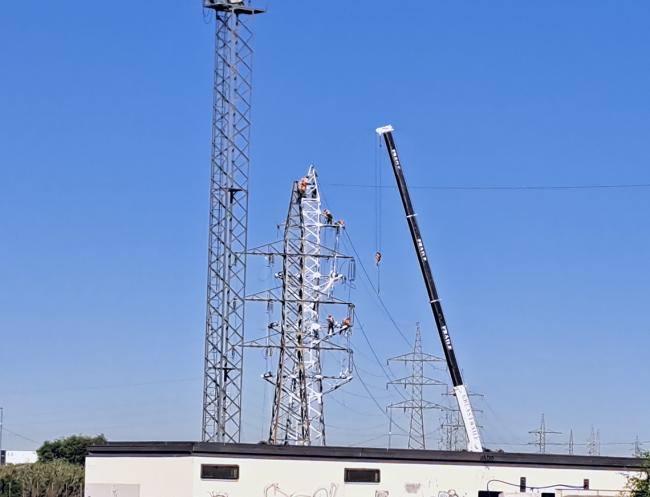 El Ayuntamiento de Torrejón de Ardoz ha retirado 6 torres eléctricas aéreas 
