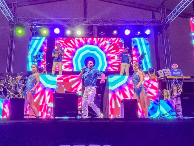 Fiestas Populares 2025 - Noches en la Plaza
