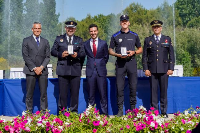 Manuel Carballo Diaz, subinspector de la Policía Local, y el agente, Álvaro Barreiro Ortiz