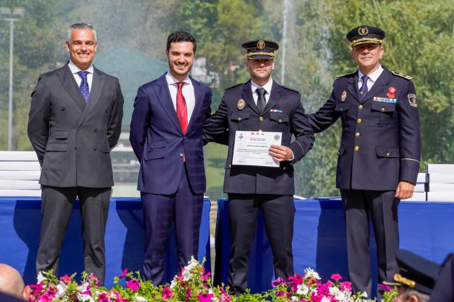Diploma a Carlos Nieto