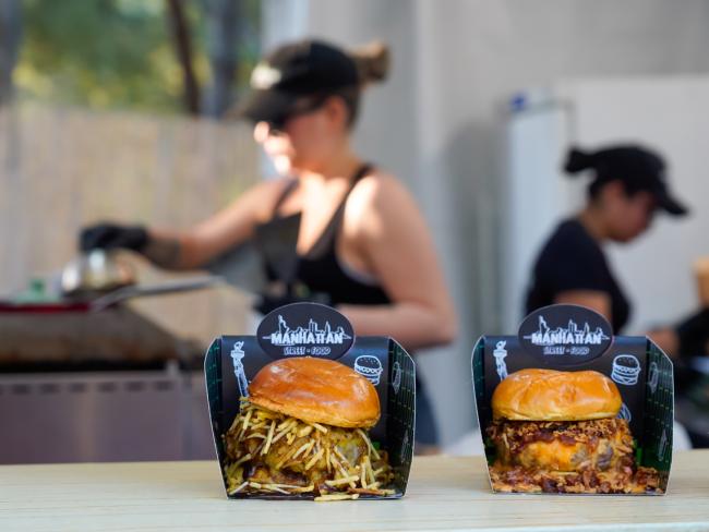 “All Star Burgers” 