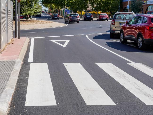 Se han asfaltado 13.822 metros cuadrados con pavimento fonoabsorbente, que reduce la contaminación acústica