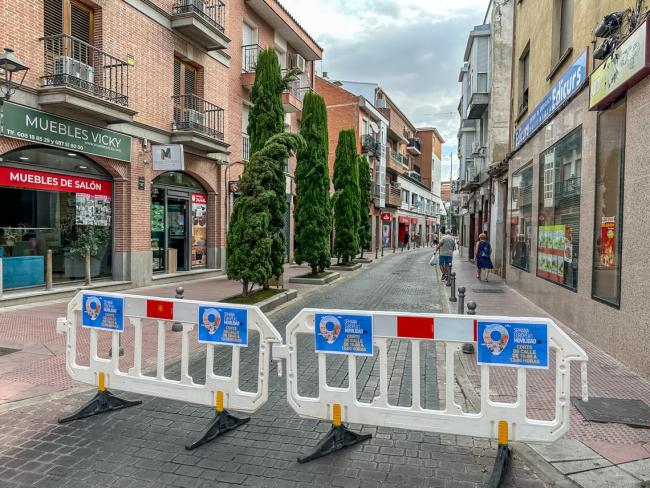 Hoy viernes 19 de septiembre se ha cerrado al tráfico las calles San Isidro y Pesquera de 10:00 a 12:00 horas