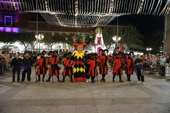 Fiestas Patronales 2025 - Desfile de Gigantes y Cabezudos