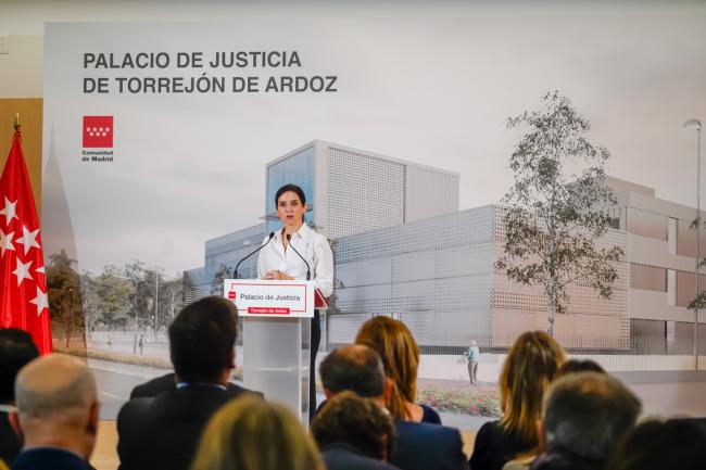 Isabel Díaz Ayuso durante la inauguración del Palacio de Justicia de Torrejón de Ardoz