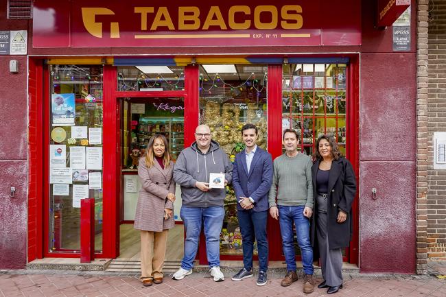 Escaparate más innovador de los barrios para Estanco Torrejón 11