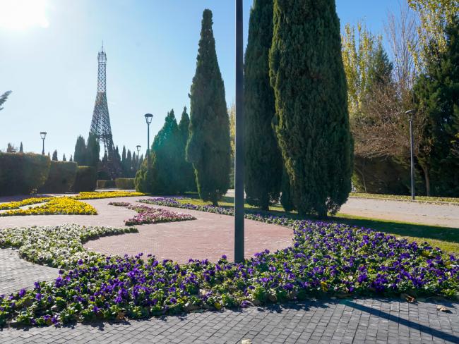 Con la reforma integral de los Jardines Torre Eiffel, situados en el Parque Europa, ya son 130 los parques nuevos o reformados por el equipo de Gobierno local en Torrejón de Ardoz