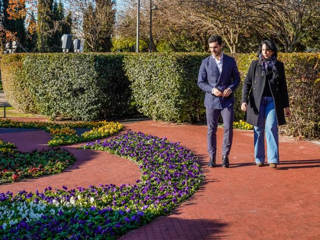 El alcalde, Alejandro Navarro Prieto, y la concejala de Medio Ambiente, Esperanza Fernández, han visitado esta mañana esta zona verde