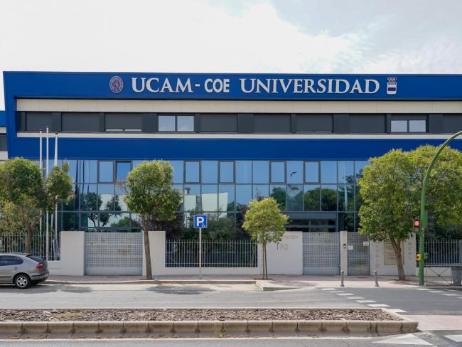 Campus de Madrid de la UCAM- Comité Olímpico Español situado en la avenida de la Constitución Nº 190 de Torrejón de Ardoz (antiguo centro escolar Camino Real)