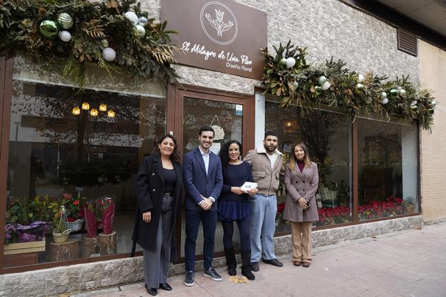 El escaparate más comercial de los barrios para El Milagro de una flor