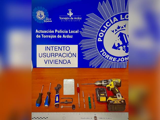 Los agentes torrejoneros también frustraron un intento de ocupación de una vivienda en la calle Roma