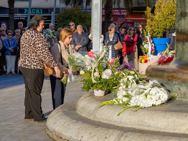 Los afectados y familiares de las víctimas también participaron en este emotivo homenaje