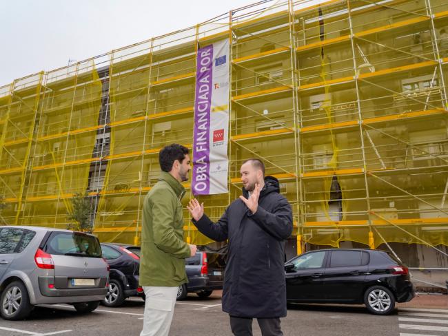 El alcalde, Alejandro Navarro Prieto, y 1er teniente de alcalde y concejal de Urbanismo, Vivienda y Juventud, Víctor Miranda, han supervisado la marcha de las obras del Programa de Rehabilitación de Viviendas Antiguas