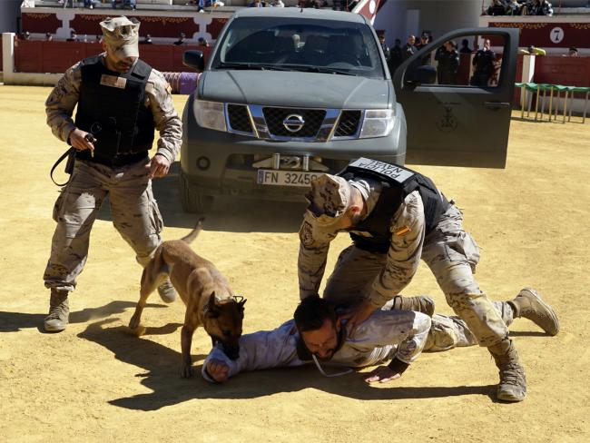 Simulación del trabajo de seguridad que realizan estas unidades