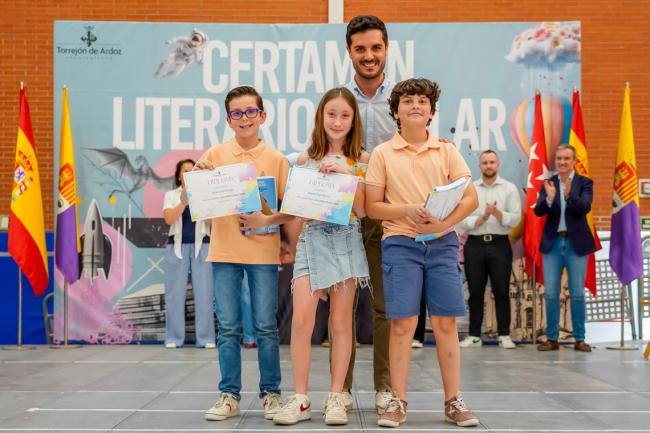 Certamen Literario Escolar - Colegio Beethoven