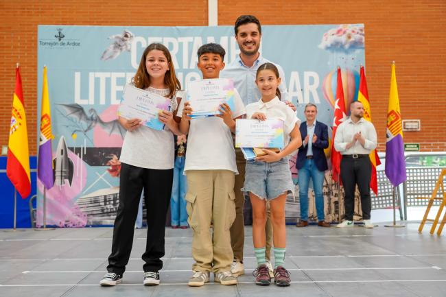 Certamen Literario Escolar - Colegio Joaquín Blume