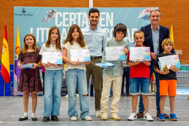 Certamen Literario Escolar - Colegio Uno de Mayo