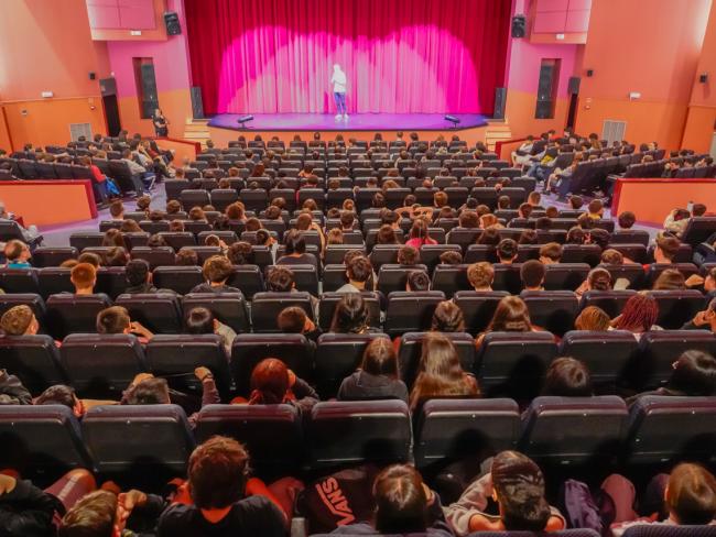 Ciclo gratuito de teatro educativo