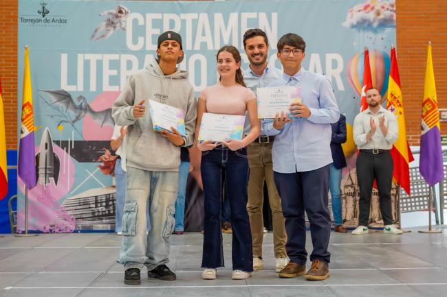 Certamen Literario Escolar - Instituto Juan Bautista Monegro