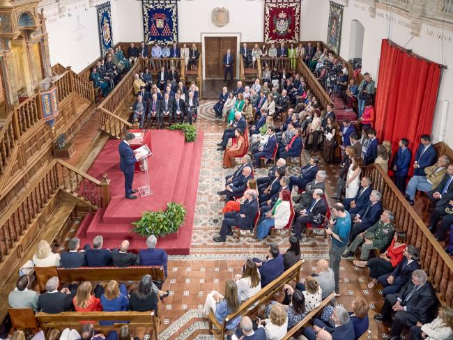 El solemne acto se celebró en el Paraninfo de la Universidad de Alcalá