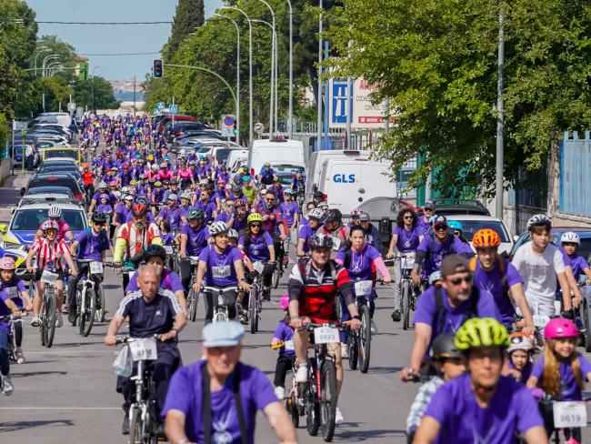 La marcha de carácter no competitivo recorrió 12 kilómetros por diferentes puntos de la ciudad