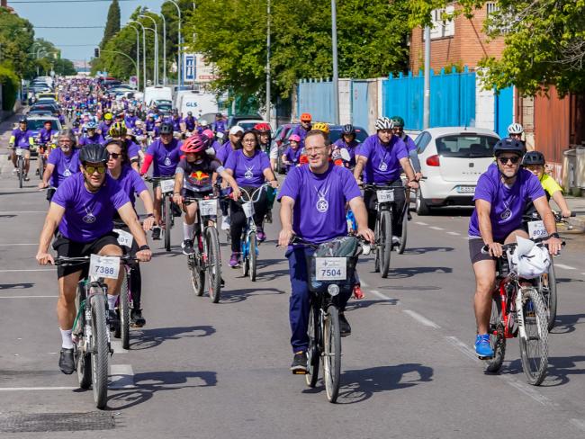 Los participantes circularon por calles y avenidas en un recorrido pensado para disfrutar del deporte al aire libre en familia.