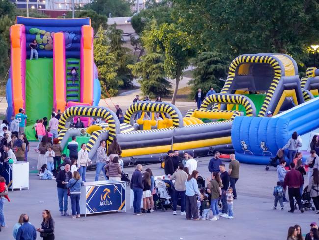 Los más pequeños contaron con un espacio diseñado especialmente para la diversión en familia con una impresionante zona infantil de 800 metros cuadrados