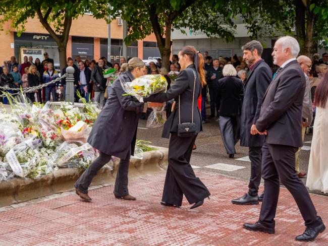 Torrejón de Ardoz recordó a las víctimas de la COVID-19 con un sentido homenaje