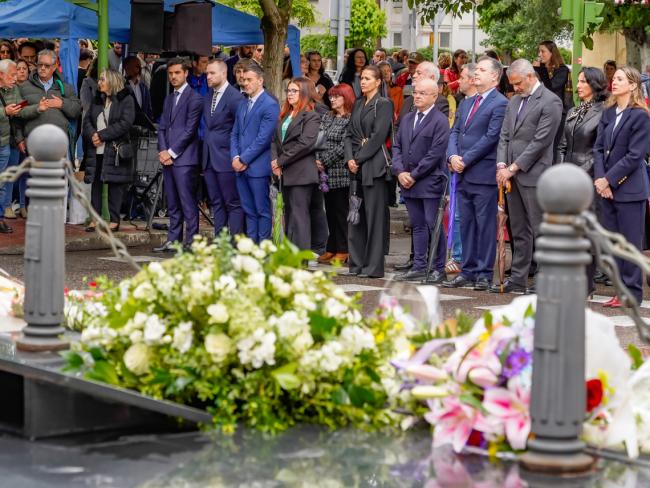 Torrejón de Ardoz recordó a las víctimas de la COVID-19 con un sentido homenaje