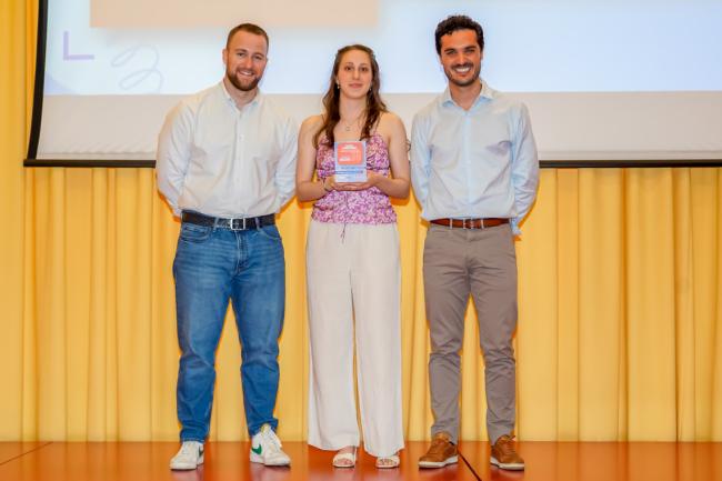 Primer premio modalidad Diseño gráfico: CRISTINA GÓMEZ JIMÉNEZ