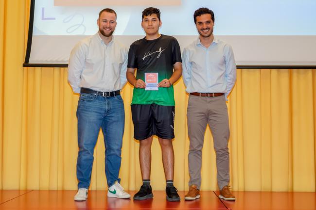 Premio Joven modalidad de Pintura de miniaturas: OWEN SANTIAGO GUTIÉRREZ GARCÍA