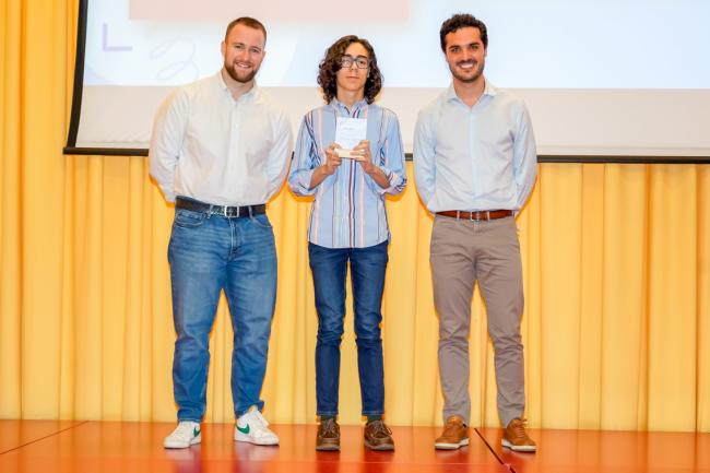 Premio Joven modalidad Poesía: NICOLÁS GÓMEZ YÉBOLES