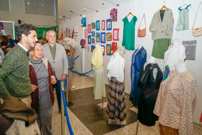El regidor torrejonero destacó el enorme talento y la implicación de todas las personas que forman parte de estos talleres