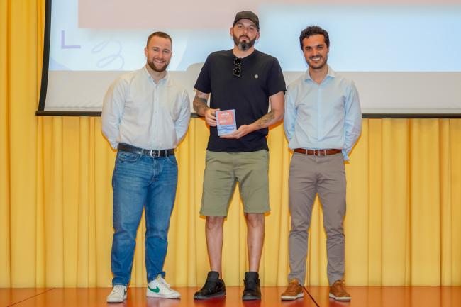 Tercer premio modalidad Customización de zapatillas: RAÚL FERNÁNDEZ-CANSECO NUÑEZ
