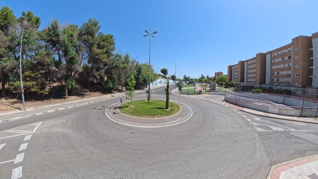 Rotonda situada junto al Pabellón José Antonio Paraíso