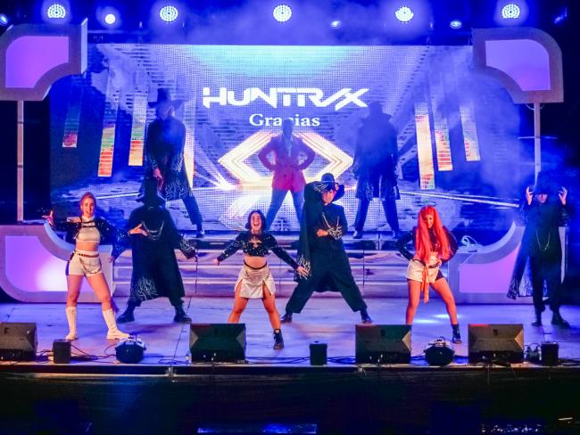 “Las Guerreras K-Pop El Musical” trasladó a los asistentes al universo de Rumi, Mira y Zoey, tres estrellas del pop que compaginan su éxito musical con una sorprendente misión secreta como protectoras del mundo
