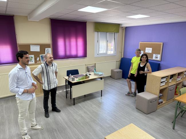 Los estudiantes también han diseñado y elaborado mobiliario específico para el aula TEA del IES León Felipe