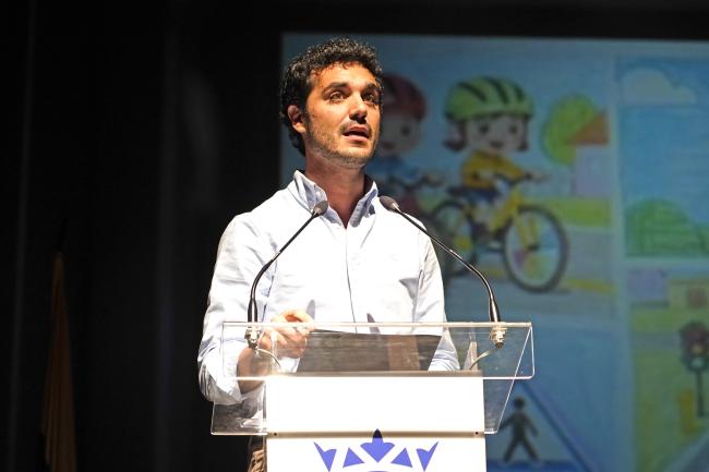 Alejandro Navarro felicitó a los participantes 